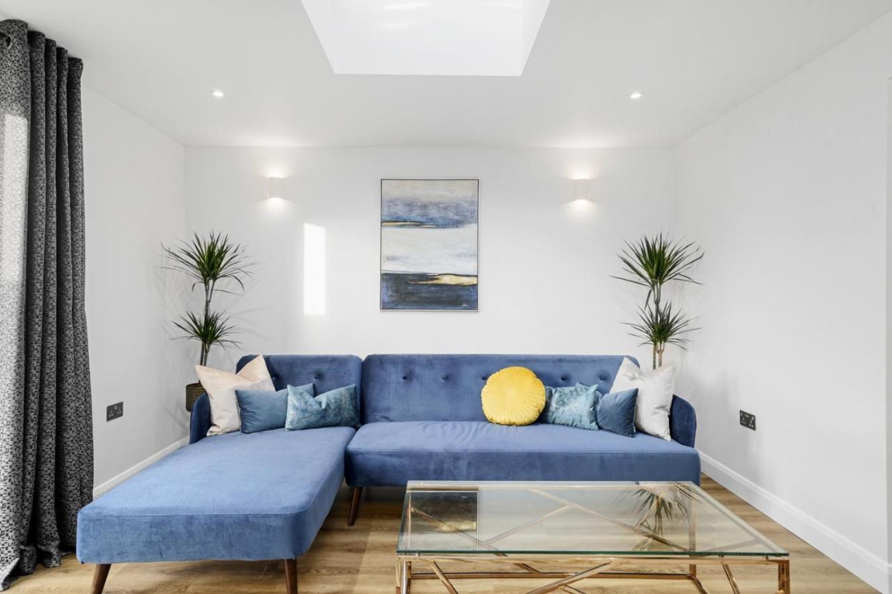 Modern Bungalow In Maidstone Sleeps 5 With Free Parking Bagian luar foto