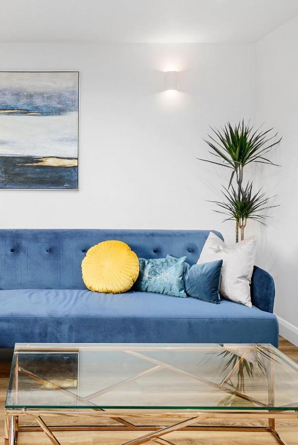 Modern Bungalow In Maidstone Sleeps 5 With Free Parking Bagian luar foto
